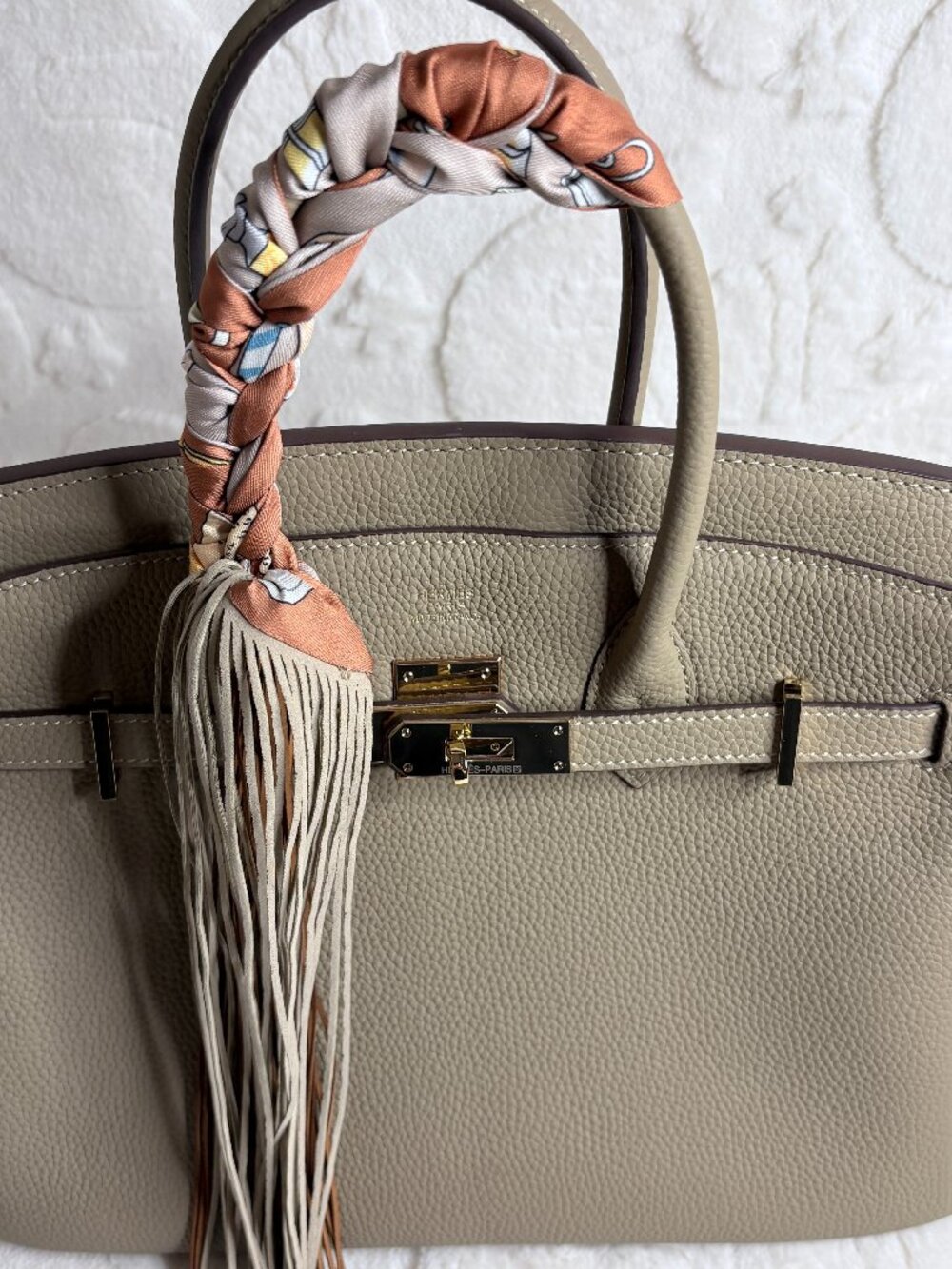 Trendy Fringe Handbag Wrap - Taupe and Rust Fringe - Picture 2 of 4